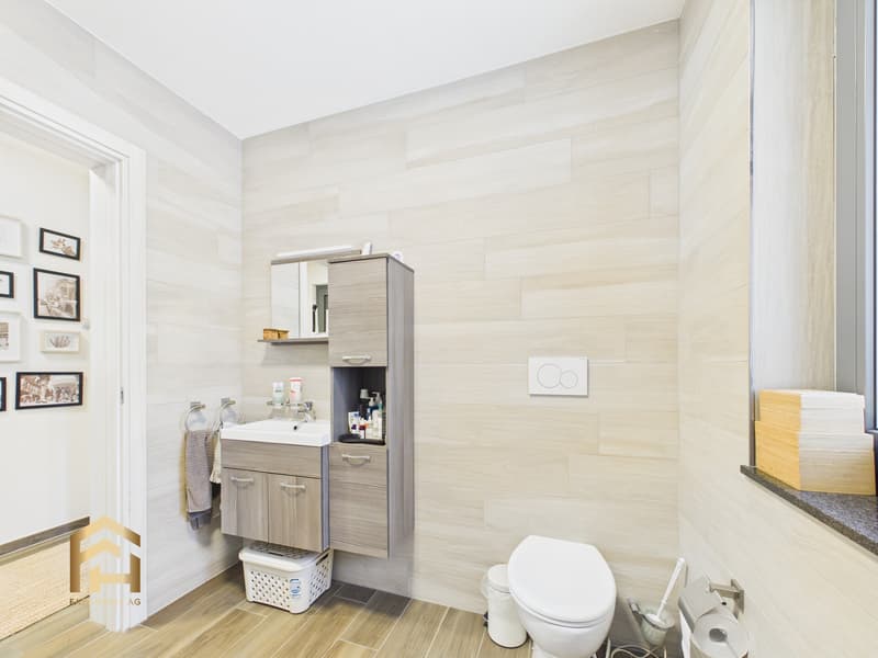 2.5-Zimmerwohnung (Erstwohnsitz) mit Sicht auf den Lago Maggiore (5)