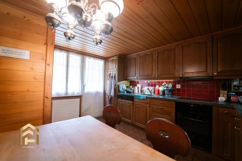 Grosszügige 5.5-Zimmer-Maisonettewohnung wenige Schritte vom Thunersee (5)