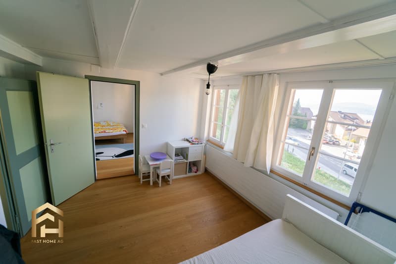Grosszügige 5.5-Zimmer-Maisonettewohnung wenige Schritte vom Thunersee (8)