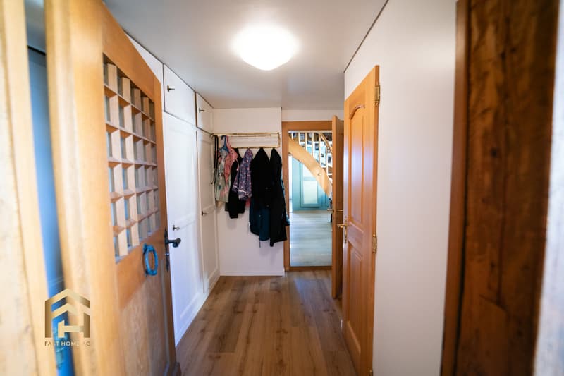 Grosszügige 5.5-Zimmer-Maisonettewohnung wenige Schritte vom Thunersee (10)