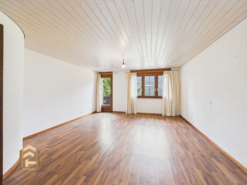 Zimmer mit Badezimmer ensuite OG