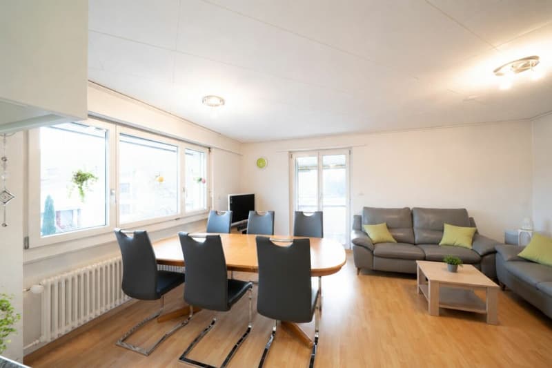 2-Familienhaus an naturnaher Lage mit herrlicher Sicht ins Grüne (9)