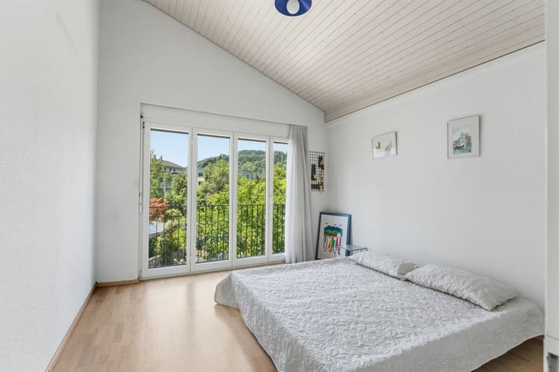 Modern. Grosszügig. Einzigartig. 7½-Zimmer-Einfamilienhaus mit Pool (17)