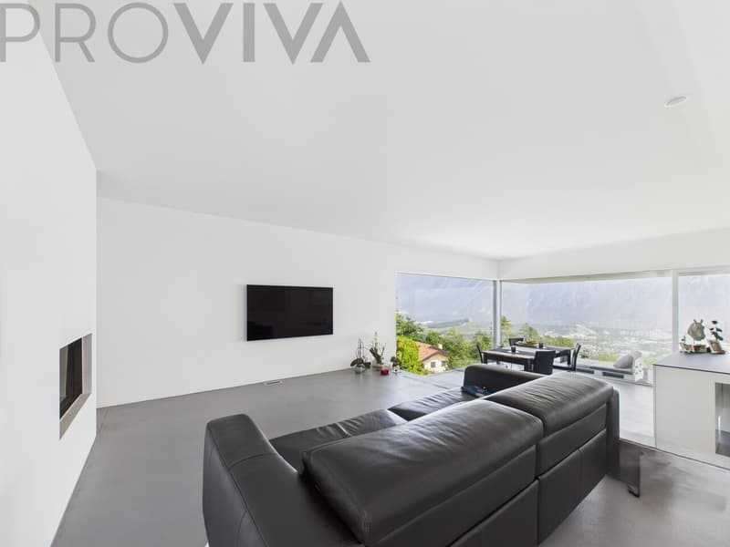 Luxuriöse Villa mit Salzwasserpool und unvergleichlichem Talblick (4)