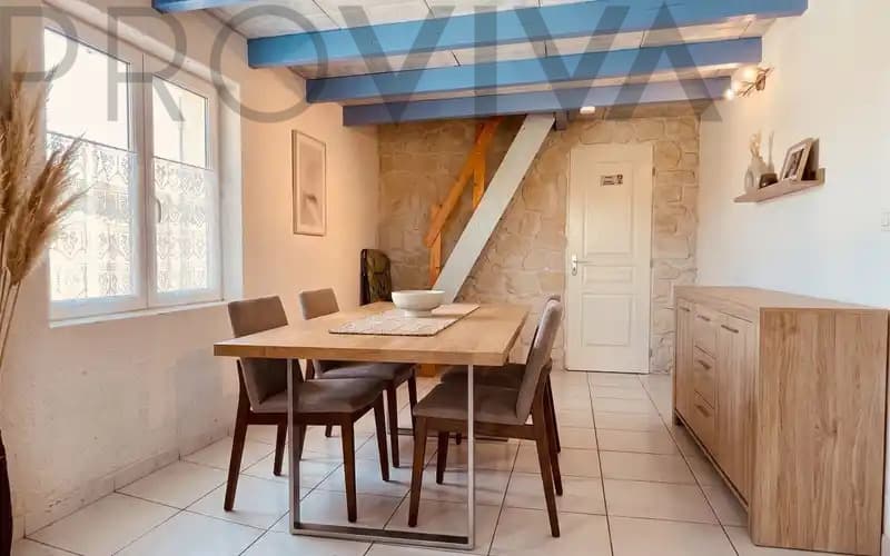 Exklusives mediterranes Wohnparadies mit Pool und Privatsphäre (5)