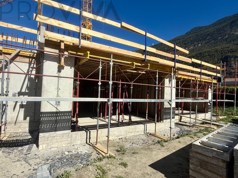 Exklusive Eckvilla im sonnigen Wallis - Komfort und Innovation (3)
