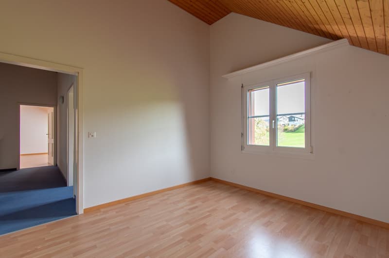 Attraktive 5.5 Zimmer-Maisonette-Wohnung mit Balkon (22)