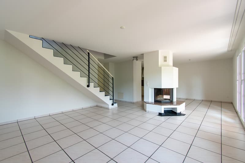 Attraktive 5.5 Zimmer-Maisonette-Wohnung mit Balkon (1)