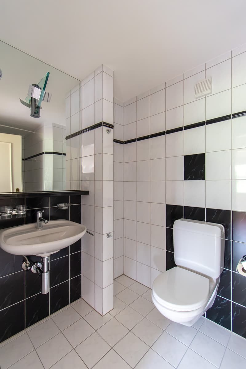 Attraktive 5.5 Zimmer-Maisonette-Wohnung mit Balkon (12)