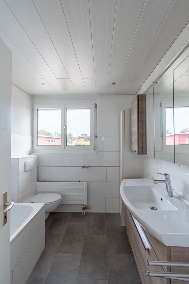 Grosszügige 5.5 Zimmer-Wohnung mit Terrasse (11)