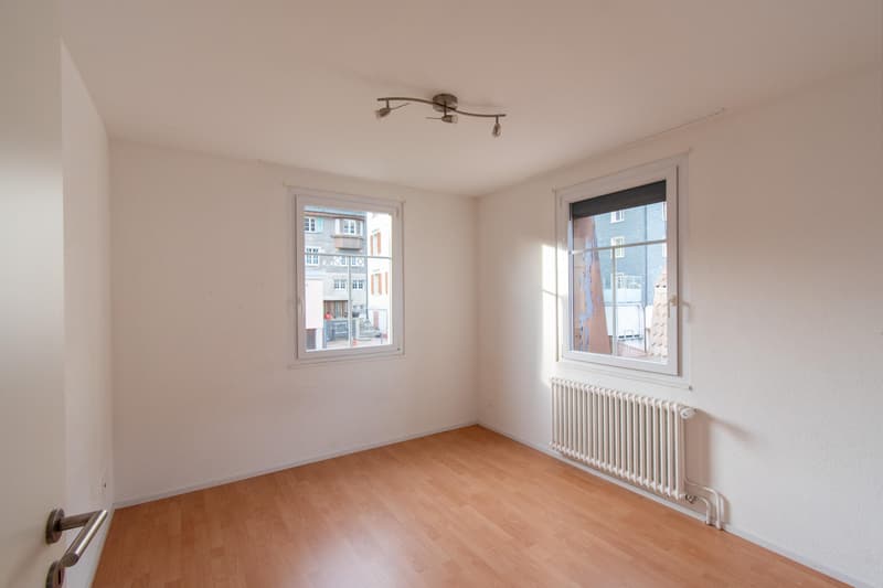 Sonnige 3.5 Zimmer-Wohnung mit Ausblick (10)