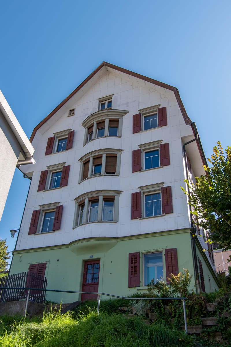 Sonnige 3.5 Zimmer-Wohnung mit Ausblick (12)