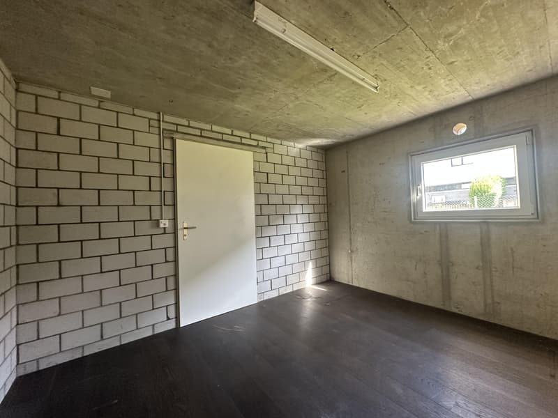 Bastelraum in Mehrfamilienhaus (2)