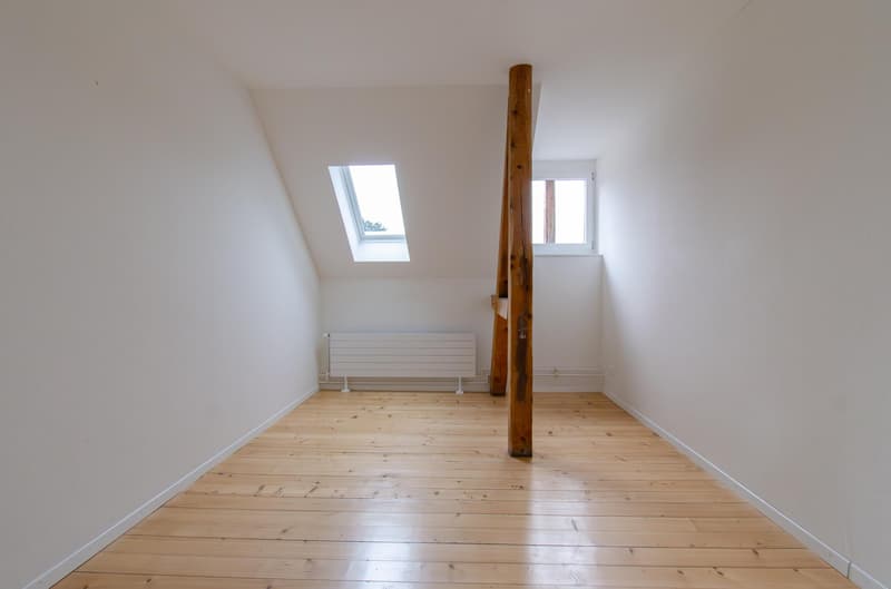 Charmvolle 4.5 Zimmer-Dachwohnung (12)
