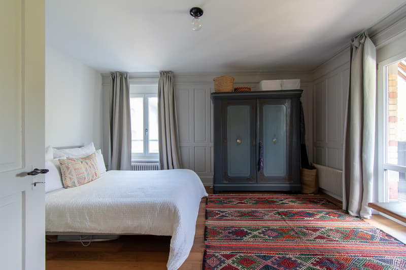 Hochwertige und stilvolle 2.5 Zimmer-Wohnung mit Balkon (6)