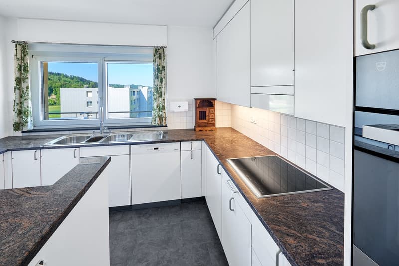 Grosszügige 6.5-Zimmer-Dachwohnung mit eigener Dachterrasse in Hinterkappelen (9)