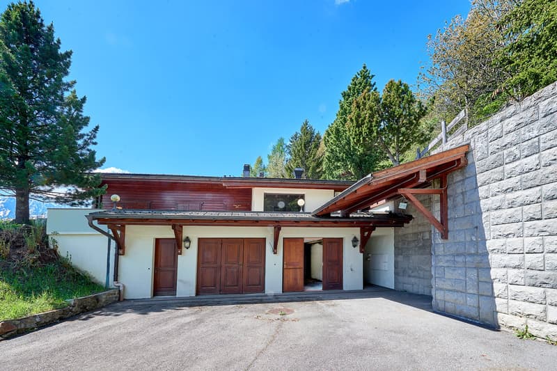 Traumhafte Chalet-Villa mit grossem Inhouse-Pool (6)