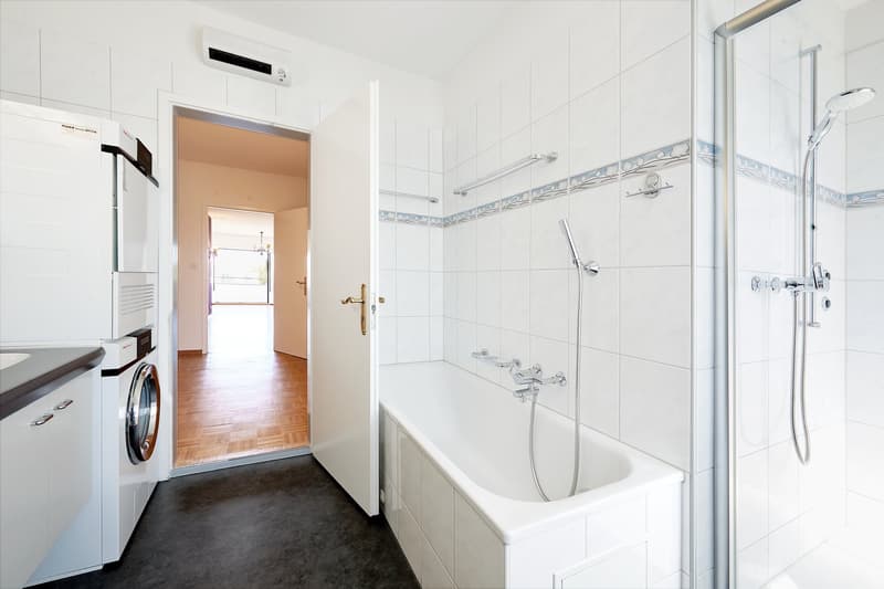 Grosszügige 6.5-Zimmer-Dachwohnung mit eigener Dachterrasse in Hinterkappelen (12)