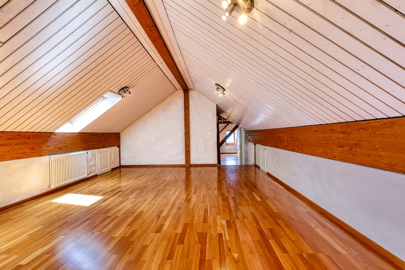 Résidence d'exception en triplex avec vue panoramique sur le lac (11)