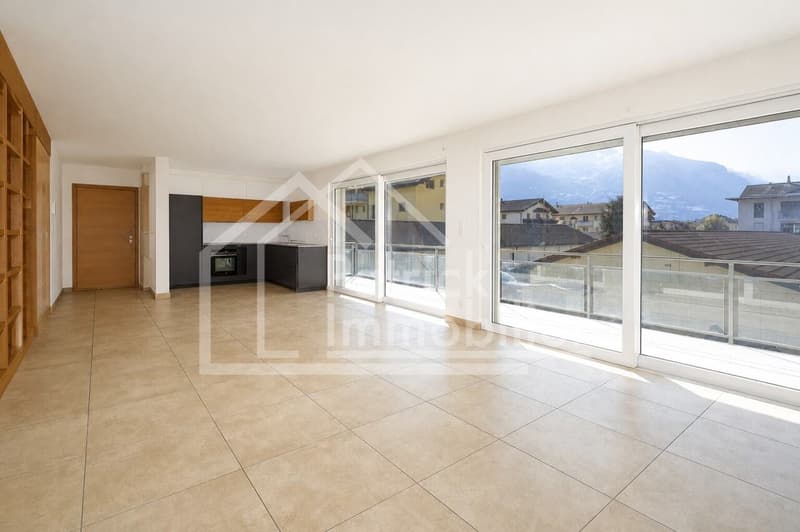 4,5 pièces avec grand balcon et cuisine à votre goût (5)