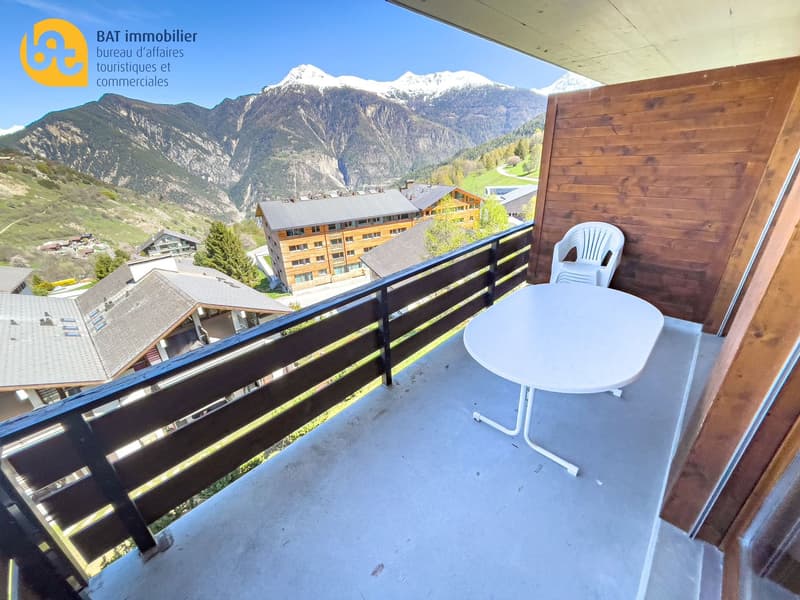 Joli 3 pièces avec vue sur le village (10)
