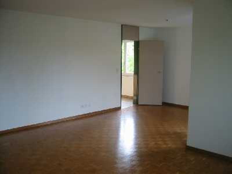 4 1/2 Zi.-Wohnung, sonnig und hell in 4 Fam.-Haus (3)