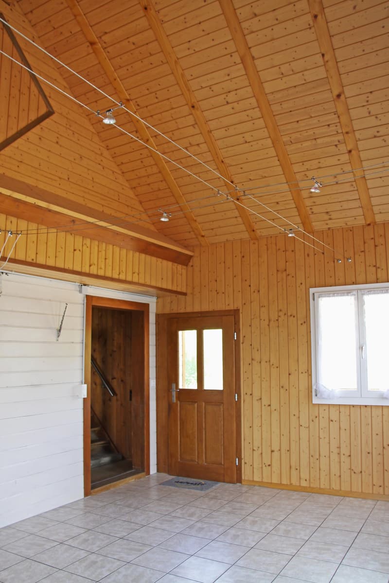 Grosser und hoher Wohnraum