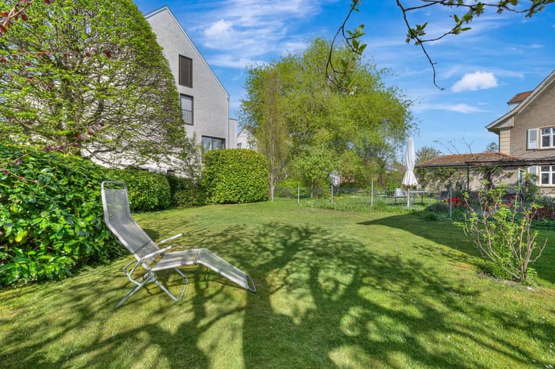 Charaktervolles Eck-Einfamilienhaus mit Garten auf dem Bruderholz (14)