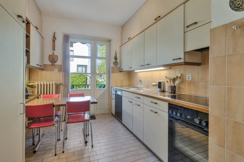 Charaktervolles Eck-Einfamilienhaus mit Garten auf dem Bruderholz (6)