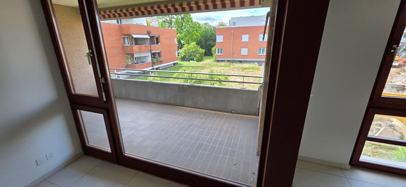 helle, sonnige, ruhige 3.5-Zimmer Wohnung mit Balkon (5)