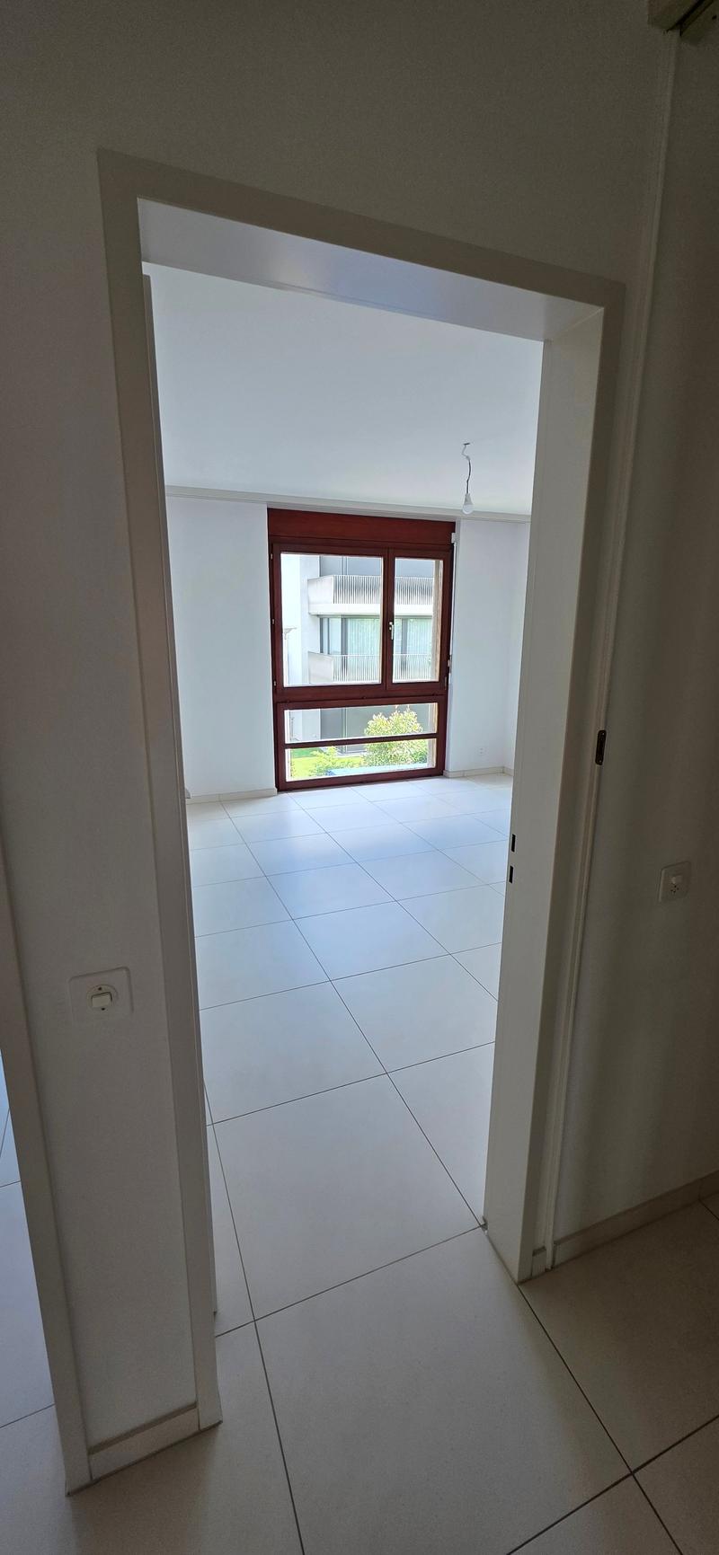 helle, sonnige, ruhige 3.5-Zimmer Wohnung mit Balkon (4)