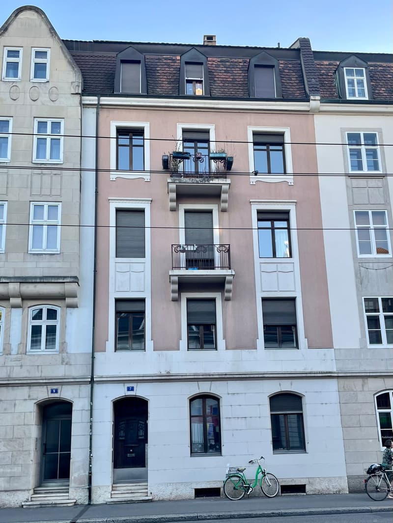 helle 5.5-Zimmer Maisonettewohnung (Altbau) mit Balkon (1)