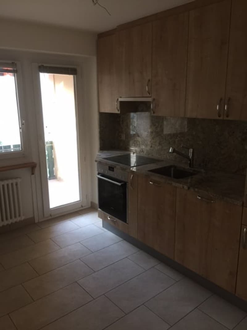 helle, sonnige 3-Zimmer Wohnung mit Balkon (5)