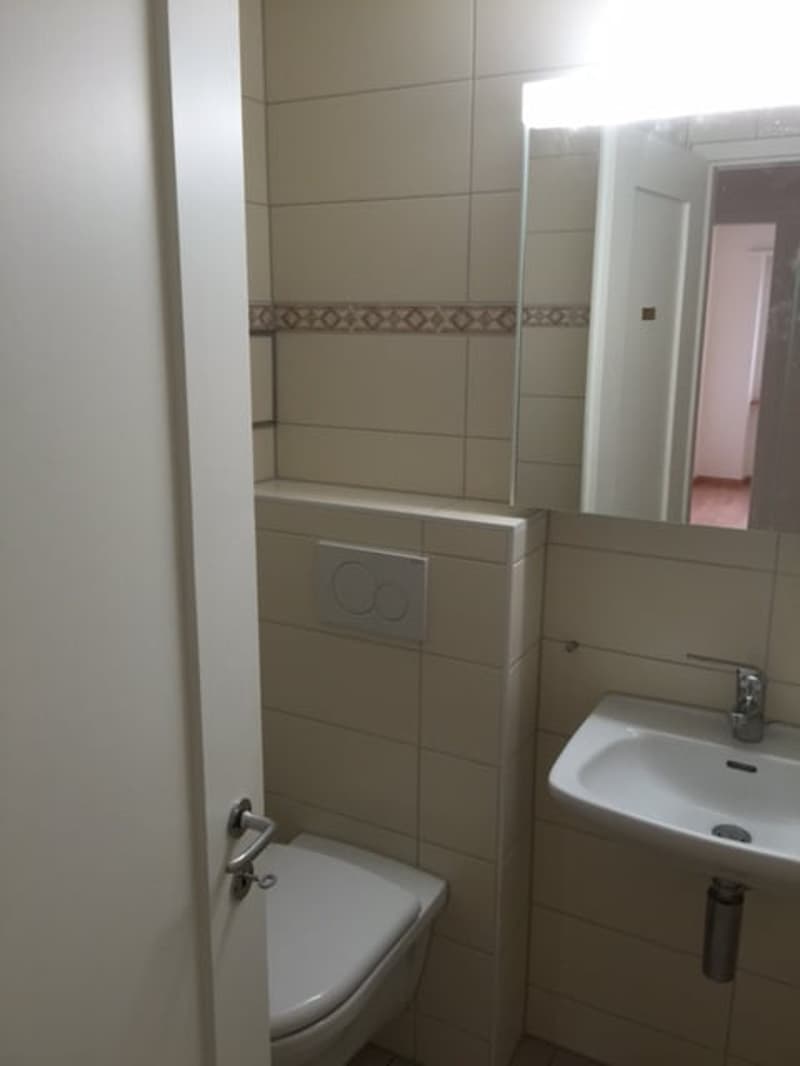 helle, sonnige 3-Zimmer Wohnung mit Balkon (7)