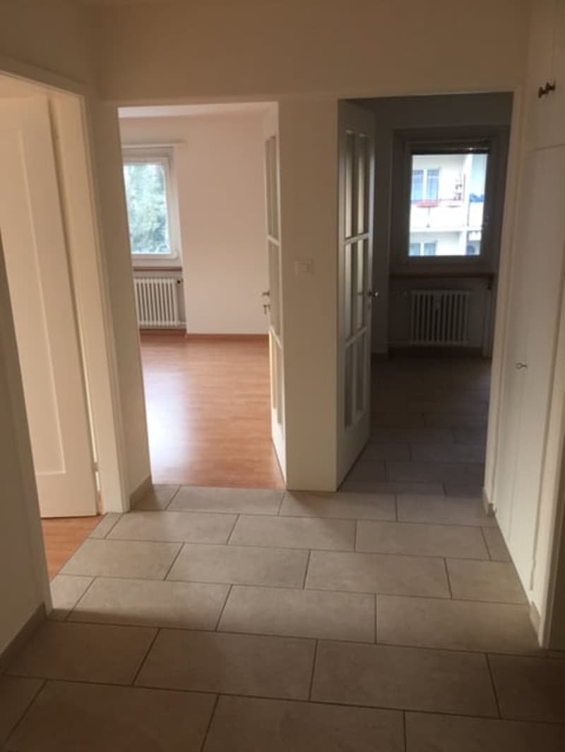 helle, sonnige 3-Zimmer Wohnung mit Balkon (3)