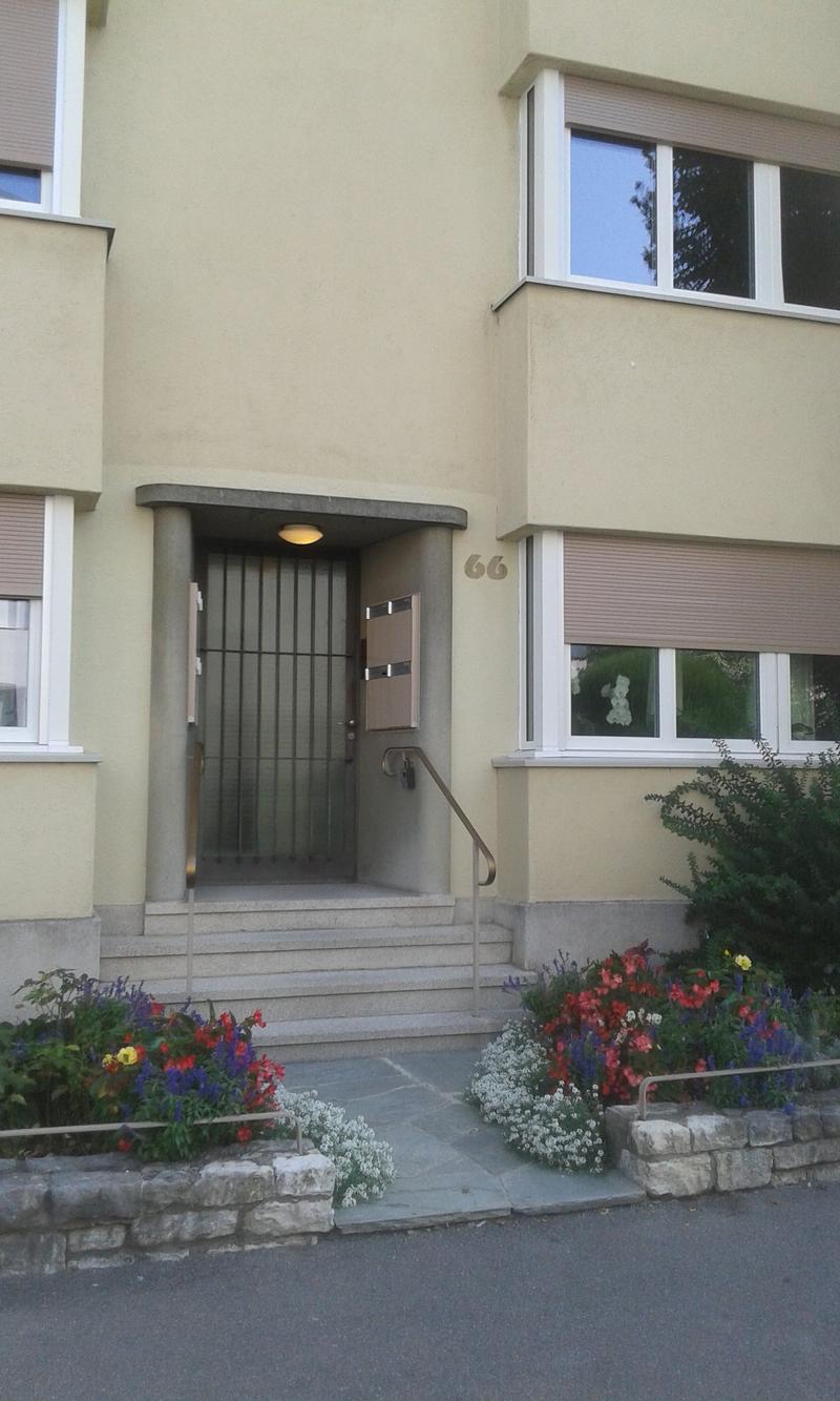 grosszügige 1-Zimmer Wohnung mit Balkon (2)