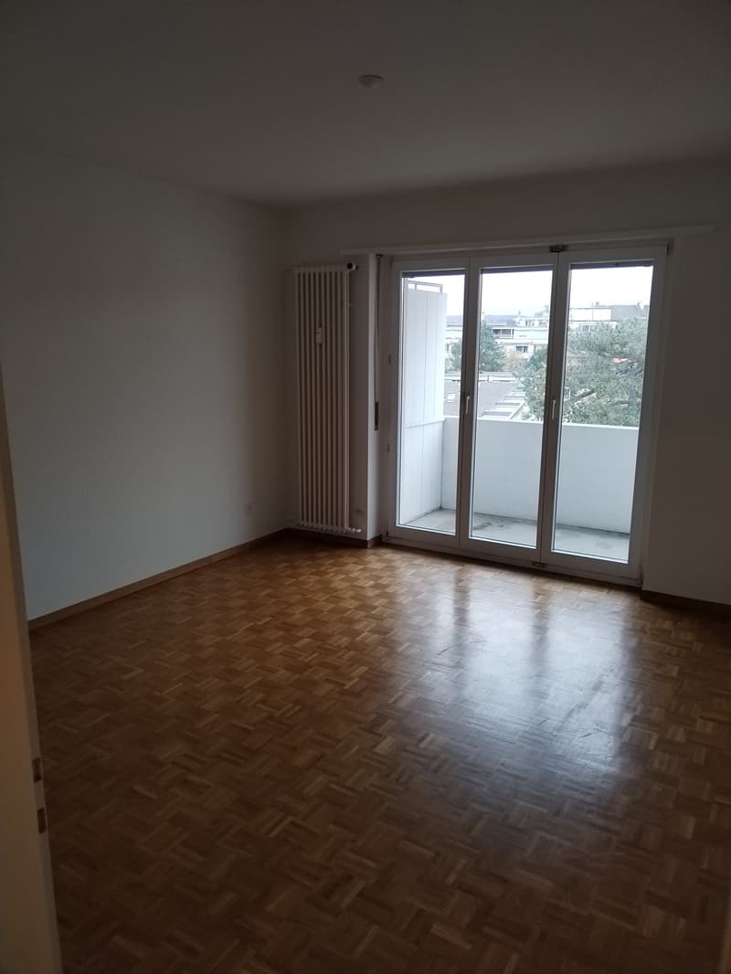 helle 2-Zimmer Wohnung mit Balkon (2)