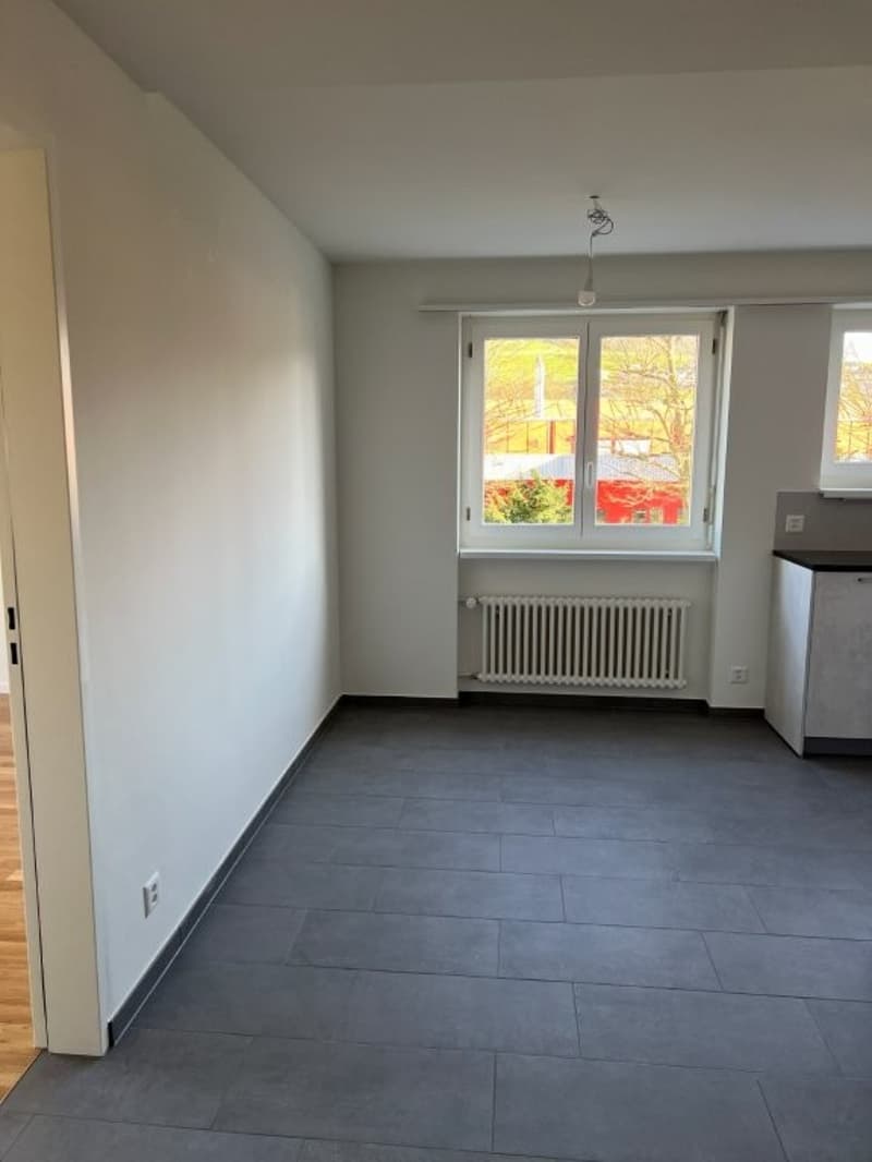 4.5-Zimmer Wohnung mit gedecktem Südbalkon, Gartensitzplatz und Lift (21)