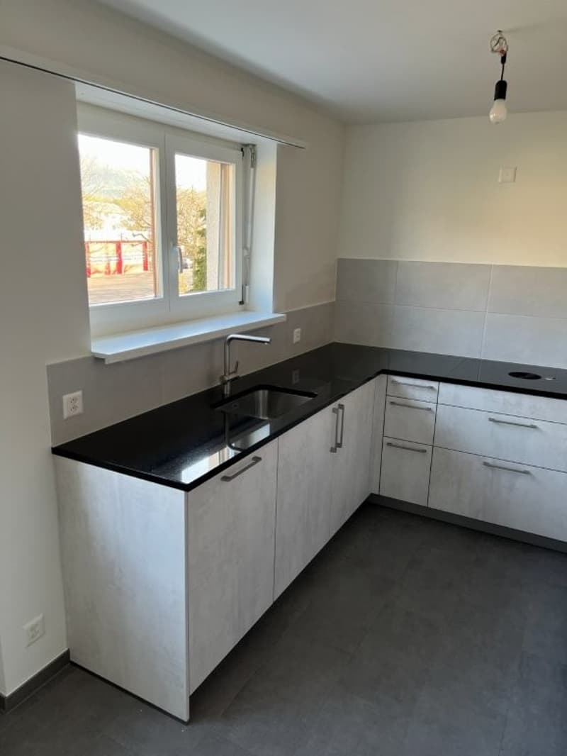 4.5-Zimmer Wohnung mit gedecktem Südbalkon, Gartensitzplatz und Lift (17)