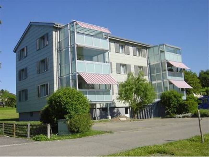 4-ZIMMERWOHNUNG MIT FERNSICHT UND GROSSEM BALKON (1)