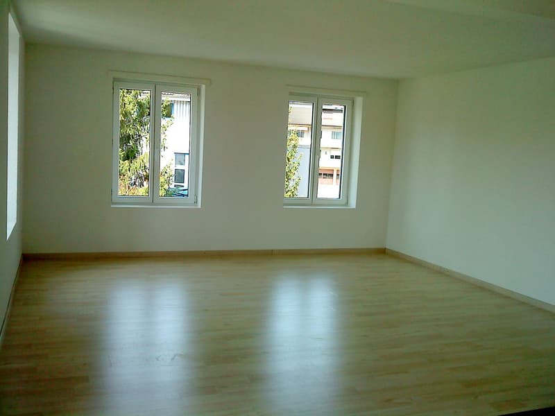 Moderne 3.5 Zimmer Wohnung an ruhiger Lage in Gossau (8)