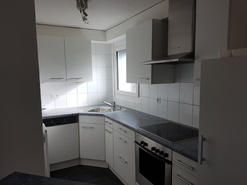 schöne 4.5-Zimmer-Attikawohnung im Zentrum von Niederwil (3)