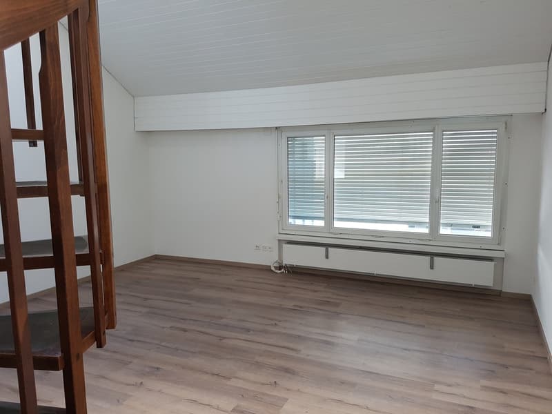 schöne 4.5-Zimmer-Attikawohnung im Zentrum von Niederwil (4)