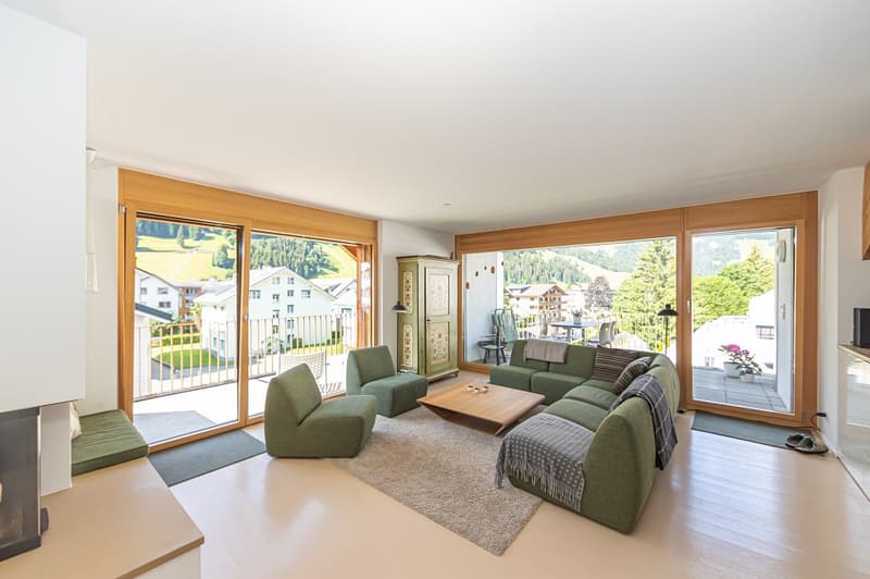 Einmalige 3.5 Zimmer-Maisonette-Wohnung (10)