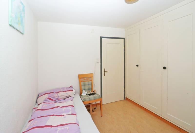 Mehrfamilienhaus mit 4 Wohneinheiten und einem Gewerbelokal in Unterterzen SG (11)