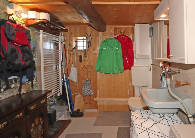 Bad mit EC, Lavabo und Infrarotsauna EG