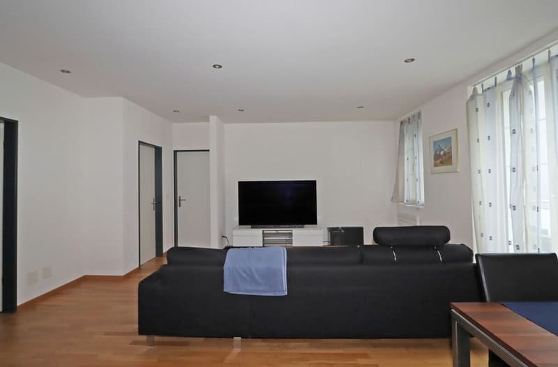 Zimmer (3.5 Zimmerwohnung 1.OG links)