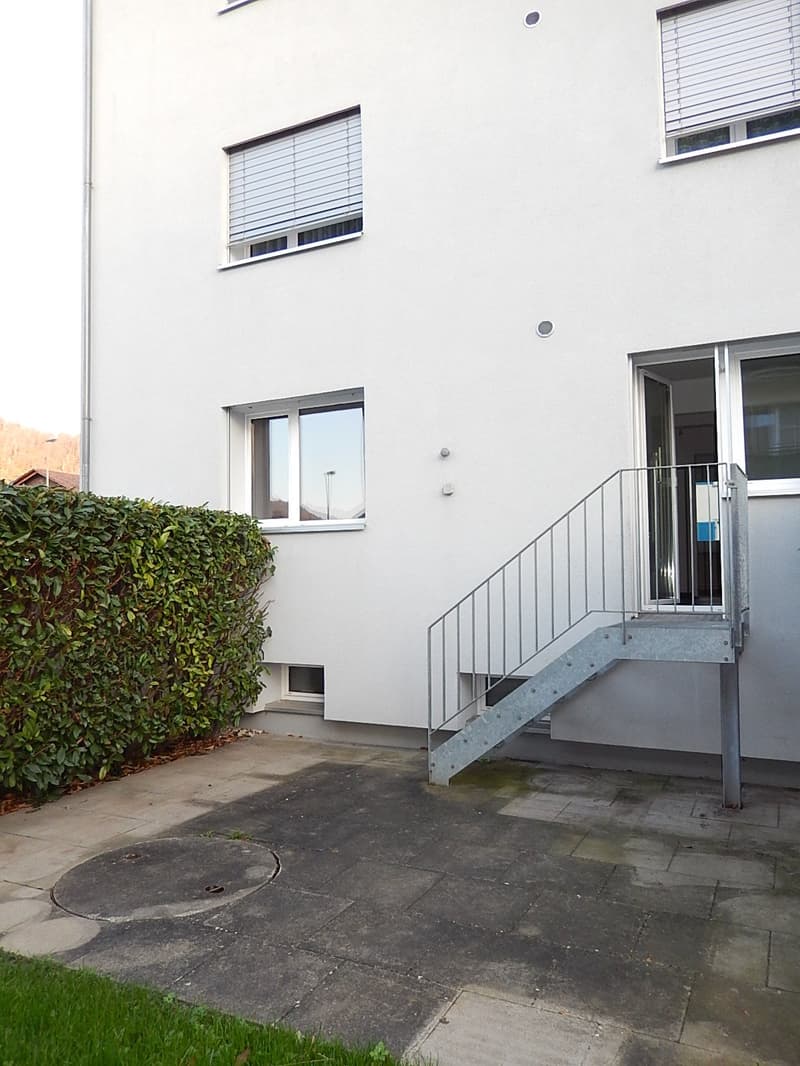 helle, moderne 3-Zimmerwohnung mit Gartensitzplatz (10)