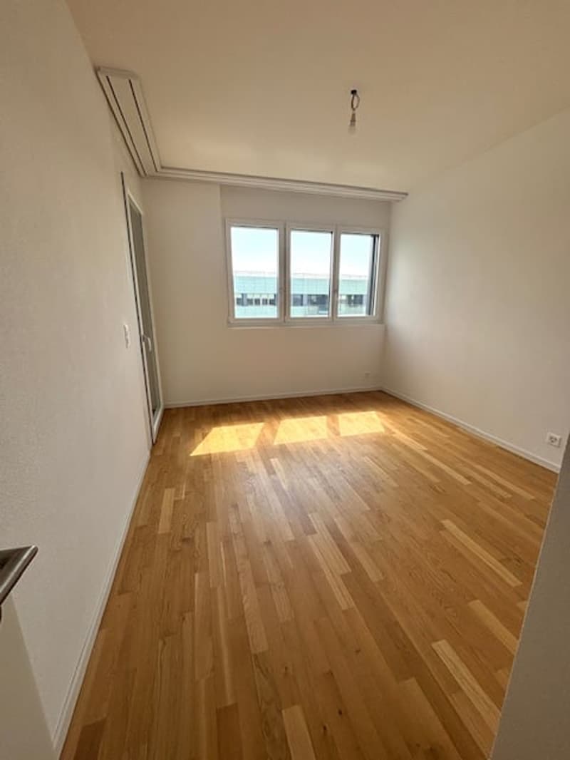 Magnifique appartement de 4,5 pièces au 7ème étage à Chavannes-près-Renens (3)