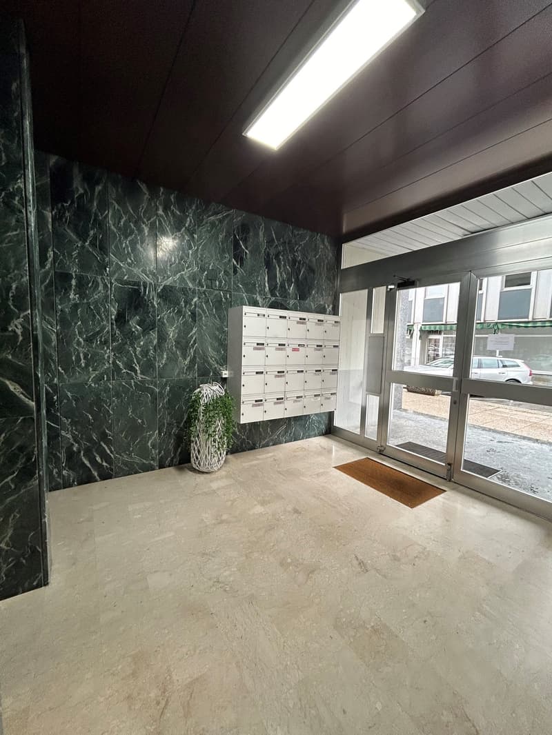 Posizione centrale (7)